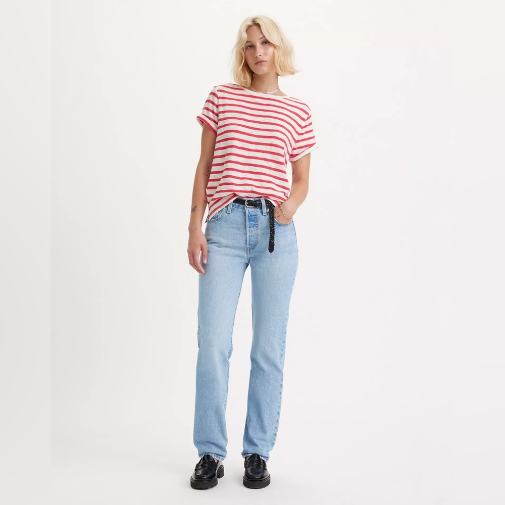 Levis Levi's 501 Women's Light Blue Jeans, size 25